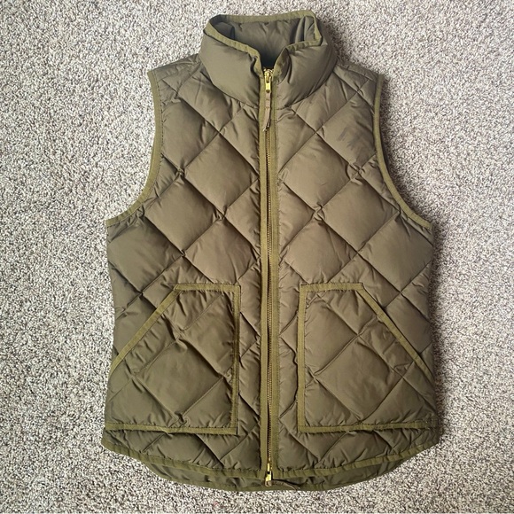 J.Crew Olive Quilted Puffer Vest - Picture 1 of 8